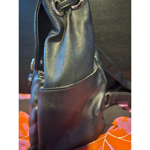 Betsey Johnson black faux leather mini backpack with heart stitching - Picture 10 of 13